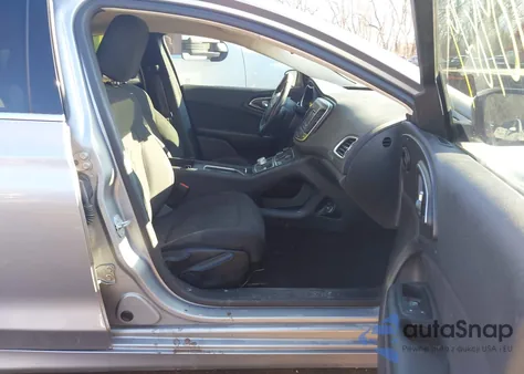 2015 Chrysler 200 Limited z USA, uszkodzony, nr VIN 1C3CCCAB6FN701552